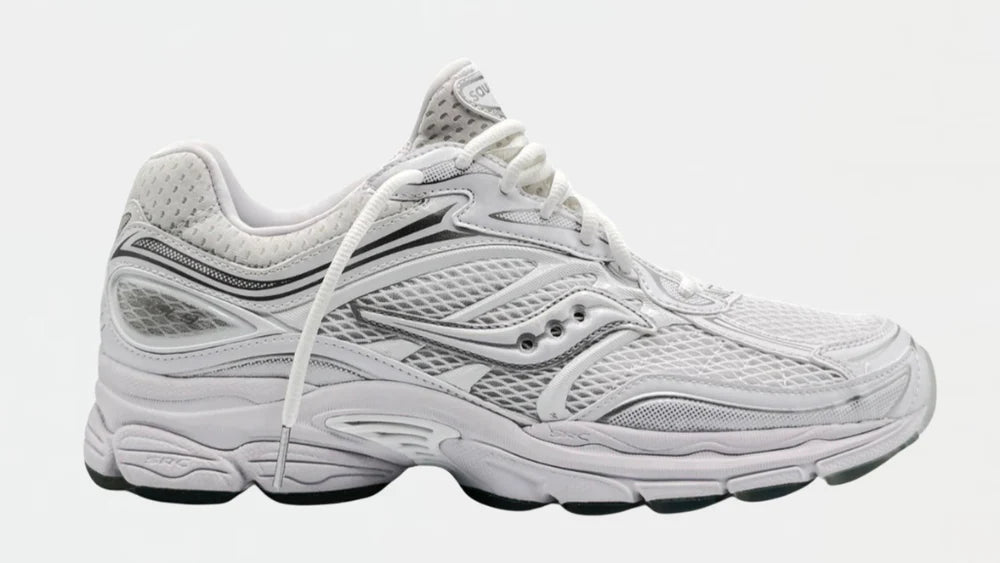 Saucony Omni 9 Socktop "Triple White"